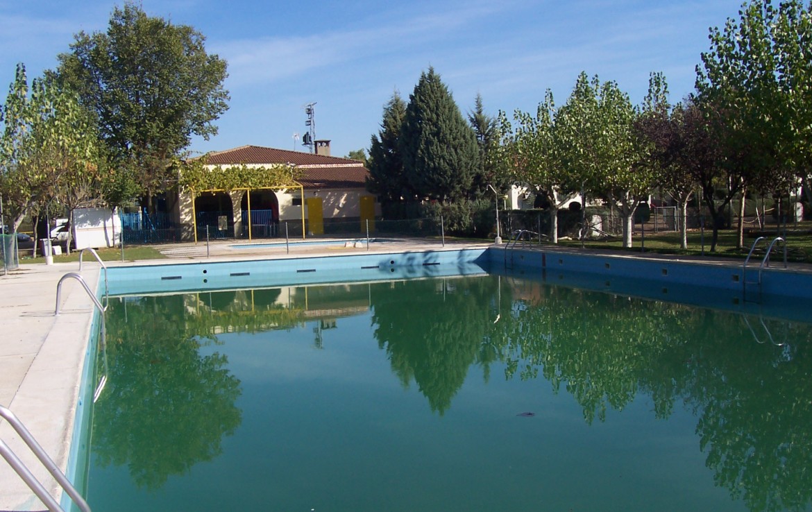 095 OPP Fincas Rústicas SurOEste 5 1170x738 - Camping a pleno rendimiento en Mérida, con 13 bungalow, instalaciones con todos los servicios