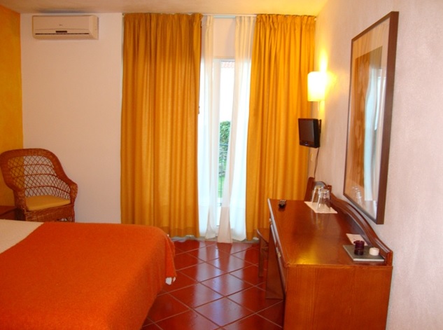 104 OPS Fincas Rústicas SurOeste 5 - Hotel 4 estrellas en Palacio del siglo XVIII en Portugal, zona cercana a Salamanca y Zamora