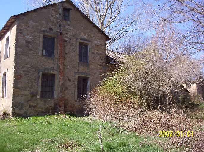 147 OPP Fincas Rústicas SurOeste - Molino de piedra en los montes de León, gran edificio con vivienda, almacén y antiguo molino.