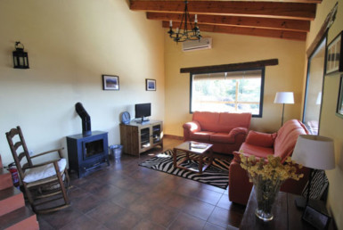 431 OPT Fincas Rústicas SurOeste 2 385x258 - Finca y negocio de Turismo Rural en zona Villuercas (Extremadura), en funcionamiento, emplazamiento privilegiado
