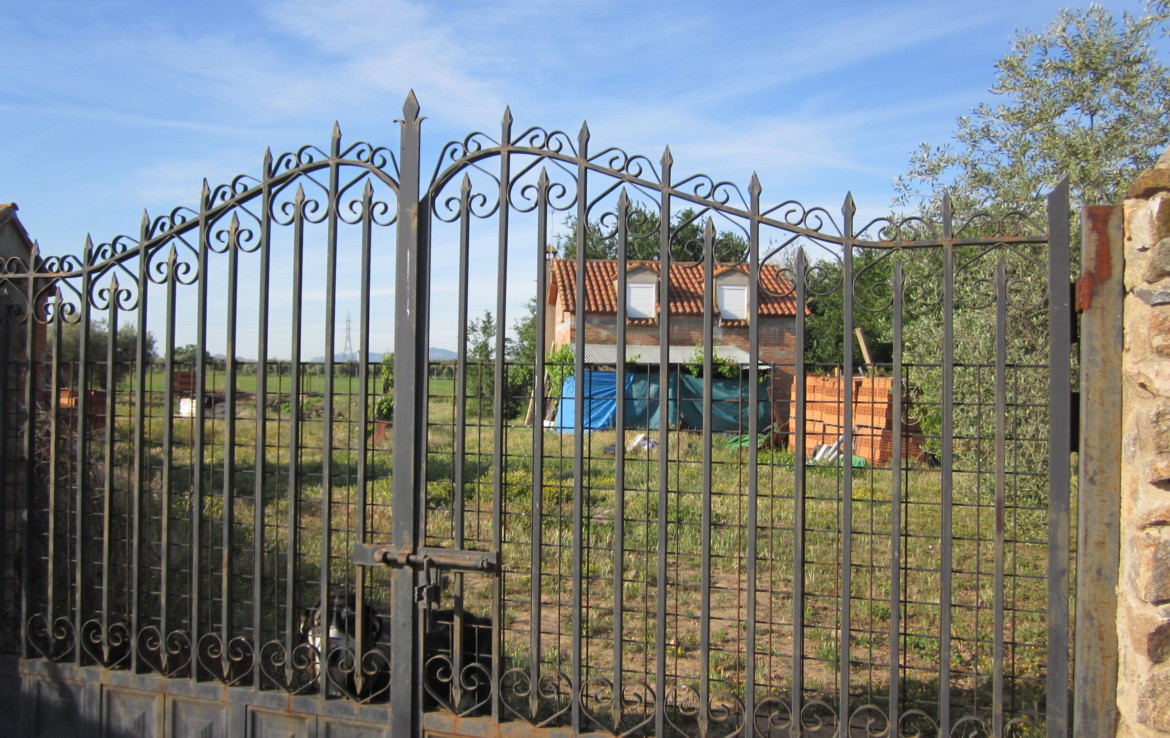 499 OPP Fincas Rústicas SurOEste 1 1170x738 - Bonita parcela de 7.700 m2 con casa, almacén entre Mérida y Guareña
